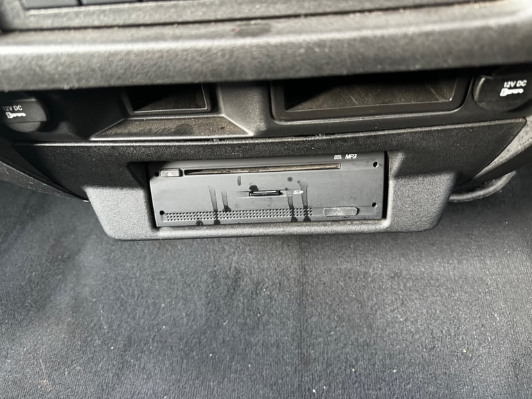 2016 Iveco Daily Iveco Daily 70-210 3.0 Auto-Hi-Matic 2016 Euro-6 14f Curtainsider Van NA Diesel ...