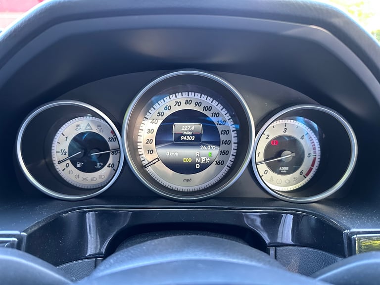 Mercedes-Benz, E CLASS, Saloon, 2013, Semi-Auto, 2987 (cc), 4 doors
