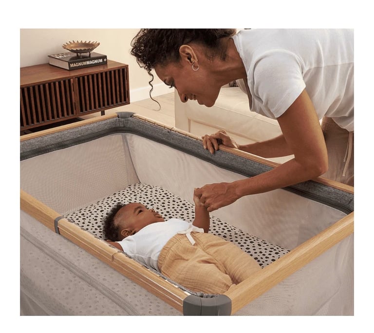 Tutti Bambini CoZee Go 3-in-1 Bassinet, Travel Cot & Playpen - Scandinavian Walnut/Ecru