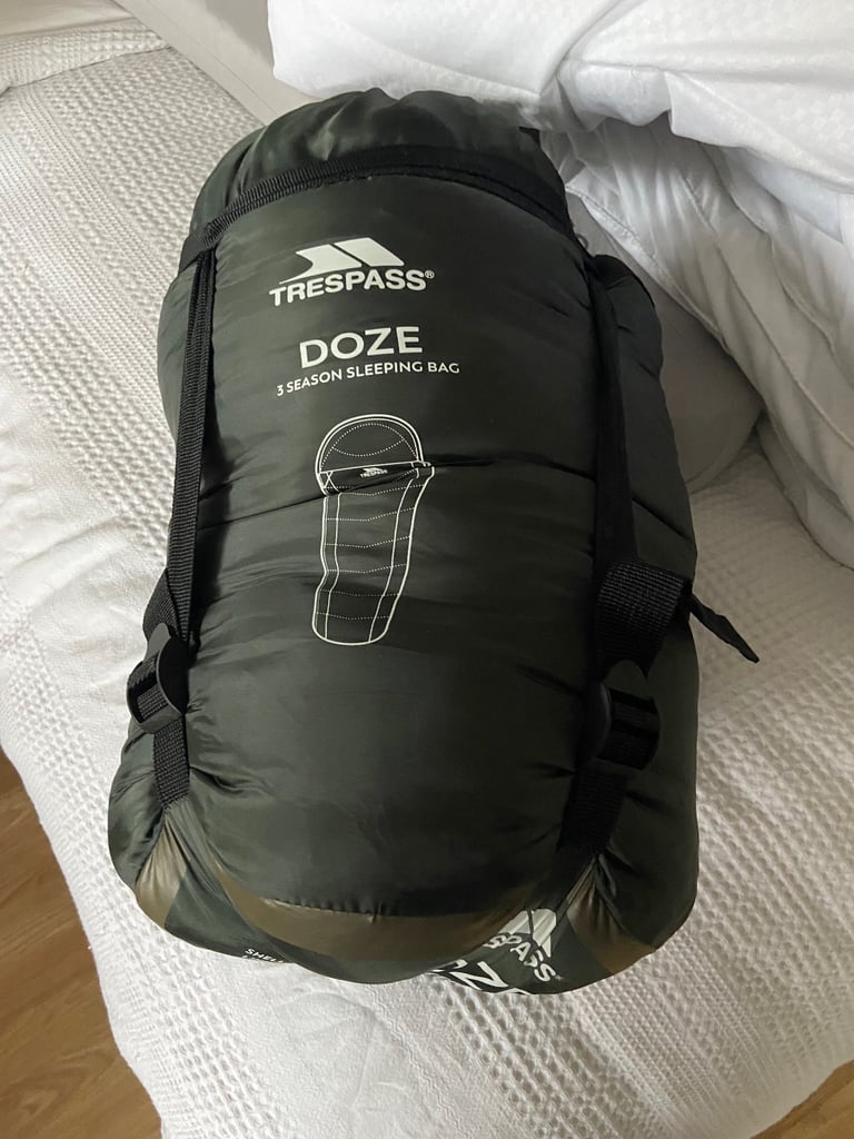 image for Trespass sleeping bag 