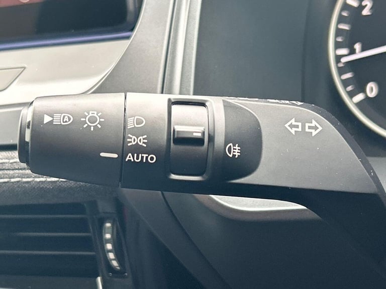 2025 Nissan Qashqai 1.3 DiG-T MH Acenta Premium 5dr HATCHBACK PETROL Manual