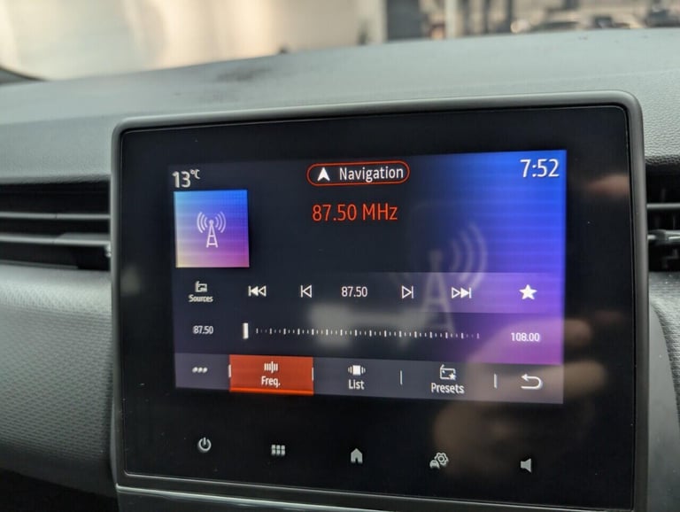 2020 Renault Clio 1.0 TCe Iconic Hatchback 5dr Petrol Manual Euro 6 (s/s) (100 ps) CRUISE CON HAT...