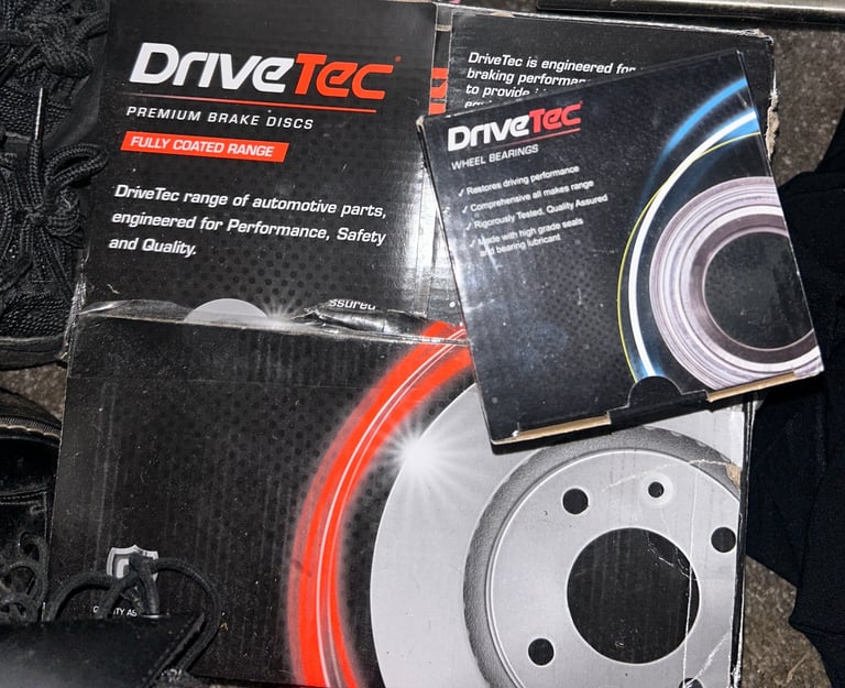 Brand New Ford Disc Brake & Wheel Bearing Kit