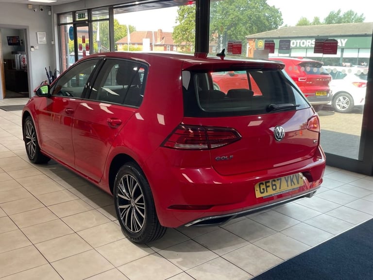 2017 Volkswagen Golf 1.6 TDI SE Nav Hatchback 5dr Diesel DSG Euro 6 (s/s) (115 ps) Hatchback Dies...