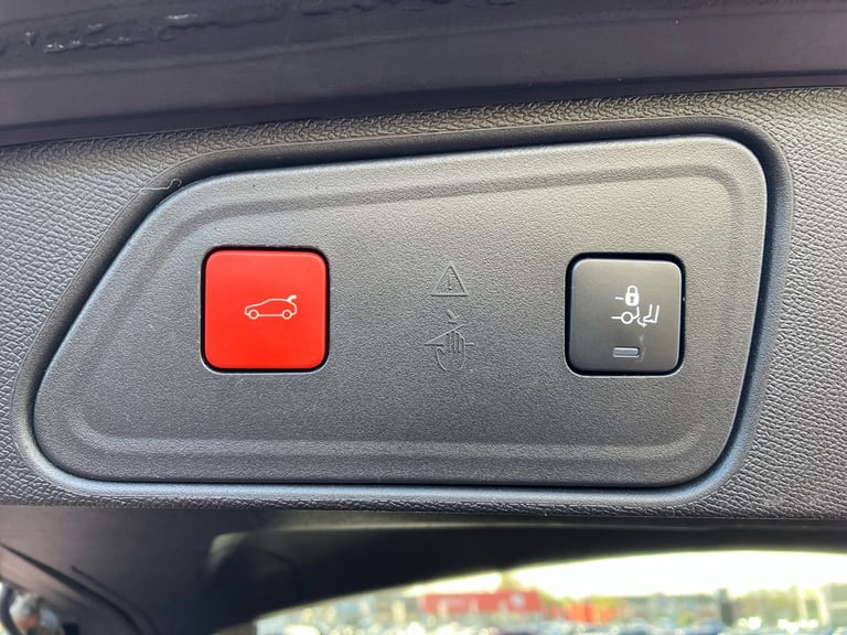 2021 Peugeot 3008 1.6 Hybrid4 300 GT 5dr e-EAT8 Estate PETROL/ELECTRIC Automatic