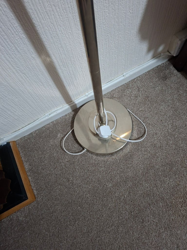 Tall lamp