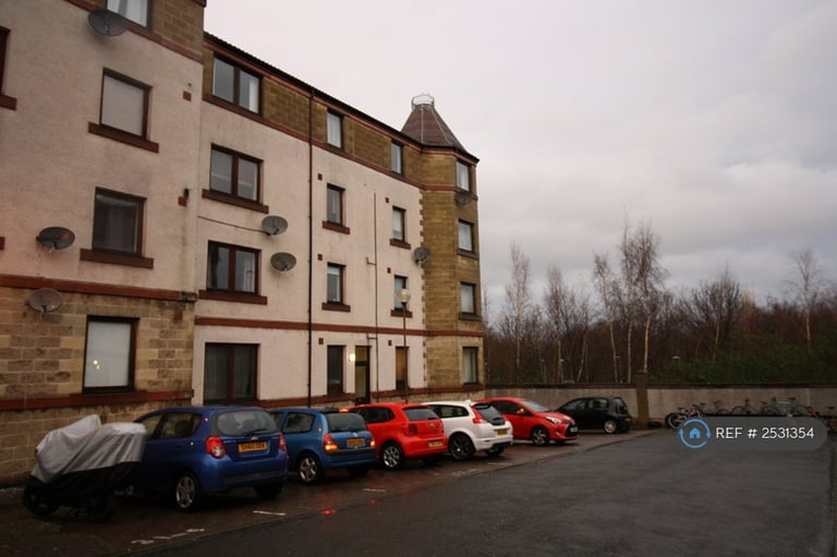 1 bedroom flat in Dalgety Road, Edinburgh, EH7 (1 bed) (#2531354)