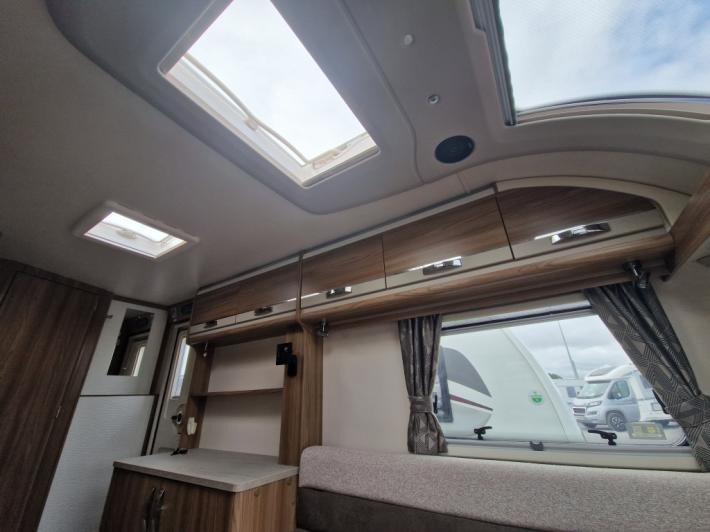 2022 Swift Challenger 480 Used Caravan