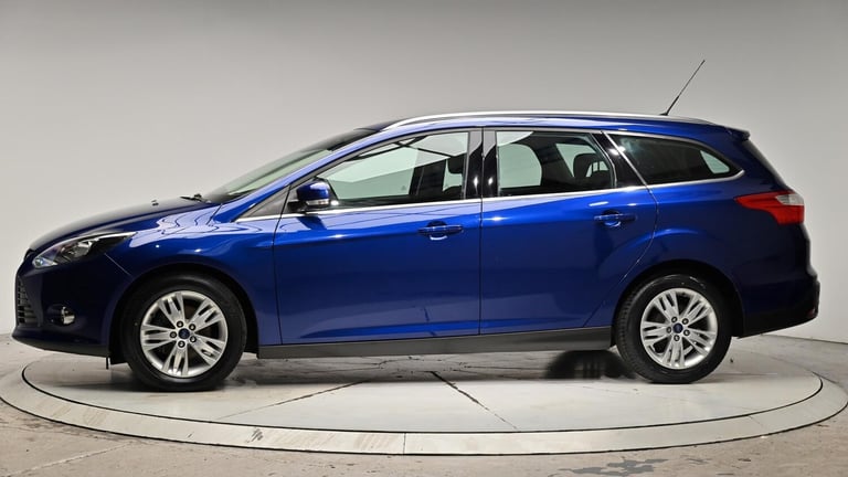 2013 Ford Focus 1.6 Titanium Navigator Powershift Euro 5 5dr ESTATE Petrol Automatic