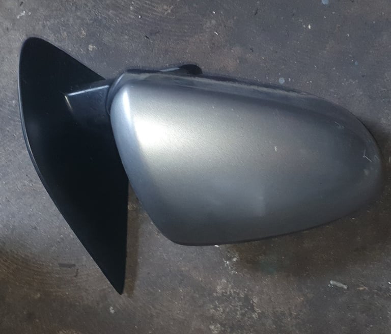 image for Nissan Qashqai J10 Driver Side Wing Mirror Silver 2008