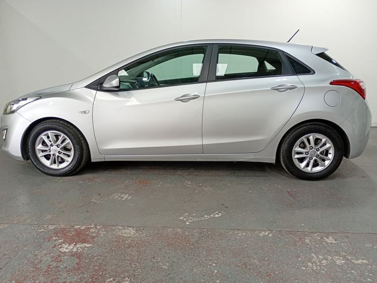 2013 Hyundai i30 1.4 Active Hatchback 5dr Petrol Manual Euro 5 (100 ps) Hatchback Petrol Manual