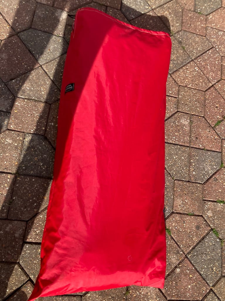 Insulated silver screen 