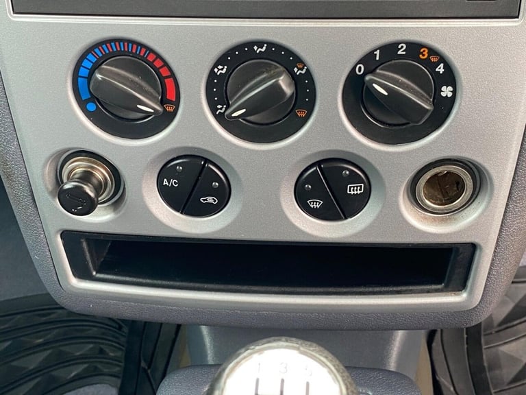 2009 Ford Transit Connect 1.8 TDCi T200 Sport Panel Van 4dr Diesel Manual L1 H1 (109 bhp) PANEL V...