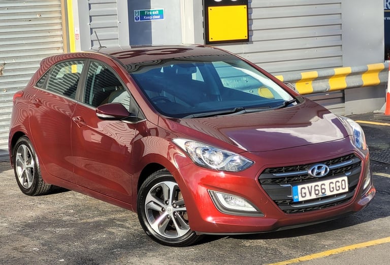 image for 2016 Hyundai i30 1.4 Blue Drive SE Nav Euro 6 (s/s) 5dr HATCHBACK Petrol Manual