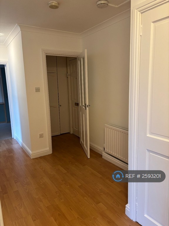 2 bedroom flat in Verdala Park, Liverpool, L18 (2 bed) (#2593201)