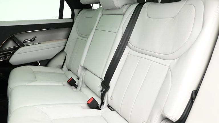 2023 Land Rover Range Rover Sport 3.0 P440e 38.2kWh SE SUV 5dr Petrol Plug-in Hybrid Auto 4WD Eur...