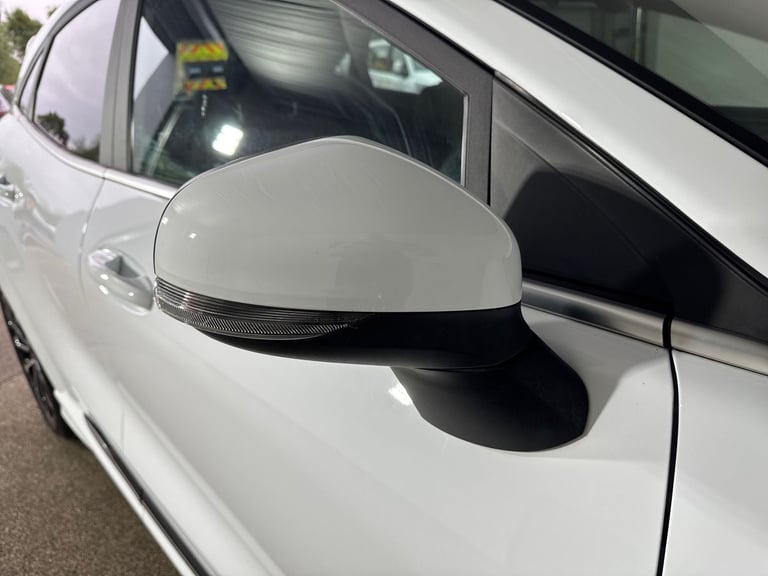 2022 Ford Puma 1.0 EcoBoost Hybrid mHEV 155 ST-Line Vignale 5dr Hatchback Petrol Manual