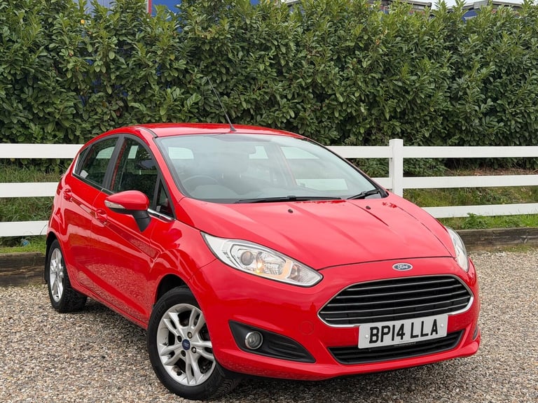 image for 2014 Ford Fiesta 1.25 Zetec Euro 5 5dr HATCHBACK Petrol Manual