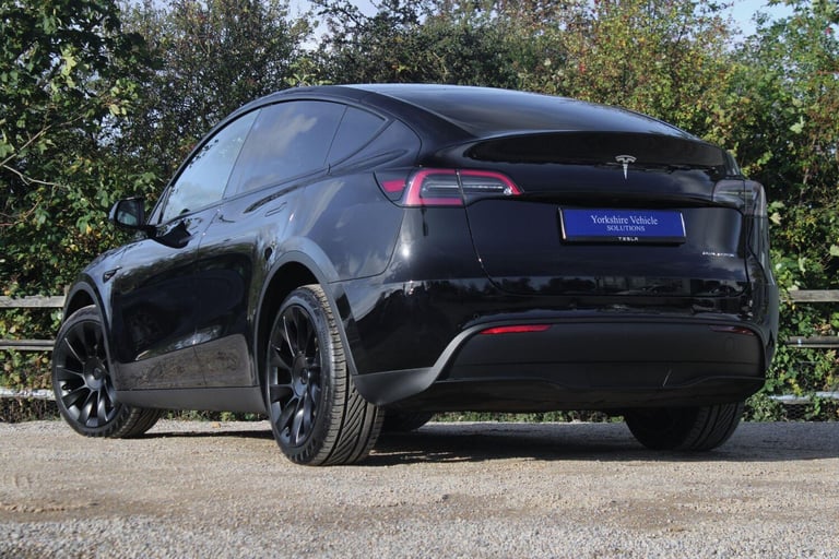 2022 Tesla Model Y (Dual Motor) Long Range Auto 4WDE 5dr MPV Electric Automatic