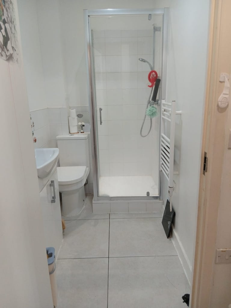Spacious and Cosy Single Room available for Rent in – UB2 5QJ