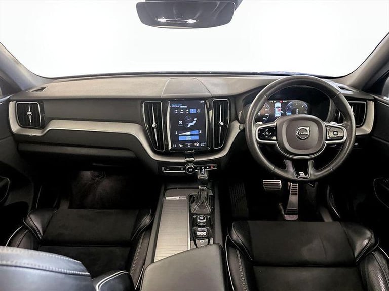 2018 Volvo XC60 2.0 D4 R DESIGN 5dr AWD Geartronic ESTATE DIESEL Automatic