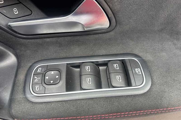 2019 Mercedes-Benz A-Class 1.3 A200 AMG Line (Executive) Hatchback 5dr Petrol 7G-DCT Euro 6 (s/s)...