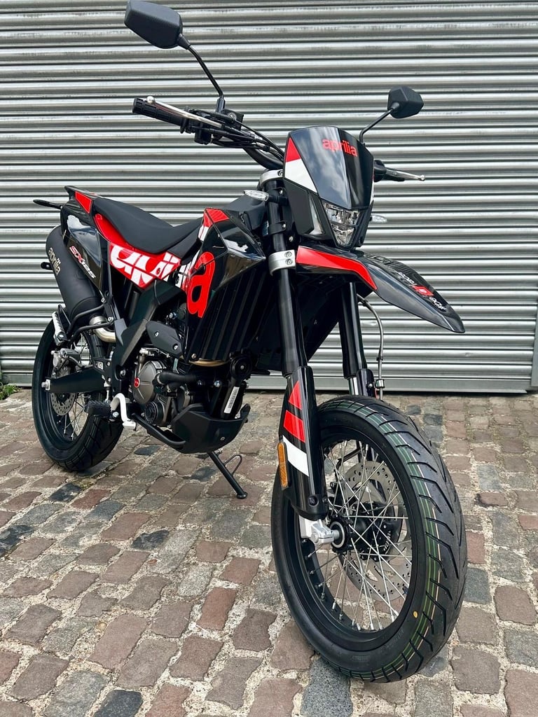 Aprilia SX 125 E5+ Varanus Black In Stock Now