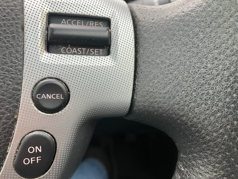 2008 Nissan Qashqai 2.0 dCi Tekna Hatchback 5dr Diesel Manual 2WD (174 g/km 