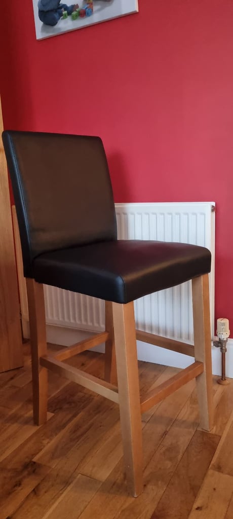 image for Kitchen bar stools. Excellent condition oak