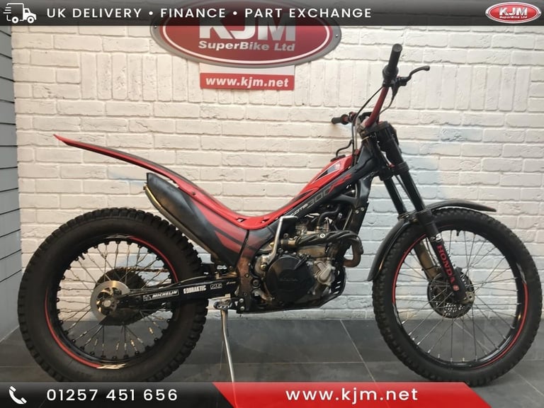 MONTESA 300 RR, ROAD REGISTERED 2016 BIKE IN EXCELLENT CONDITION