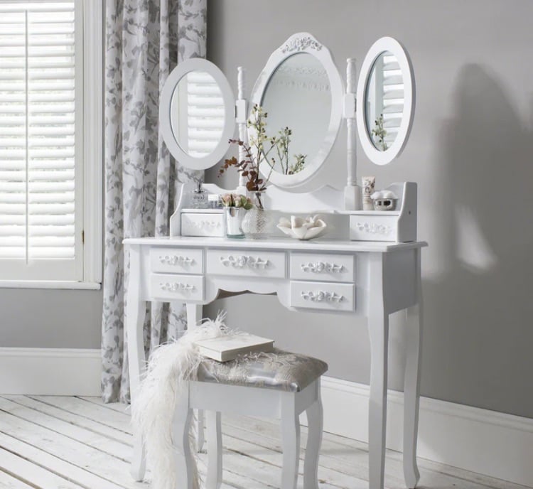 Vanity unit with stool
