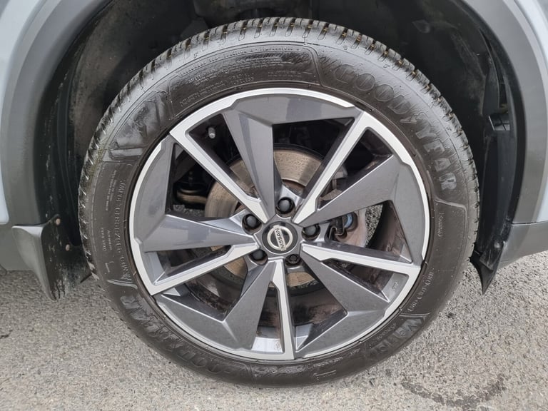 2021 Nissan Qashqai 1.3 DiG-T MH Tekna 5dr Hatchback Petrol Manual