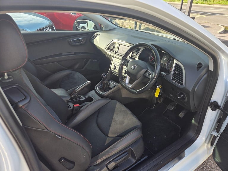 2013 SEAT Leon 2.0 TDI FR 3dr [Technology Pack] HATCHBACK DIESEL Manual