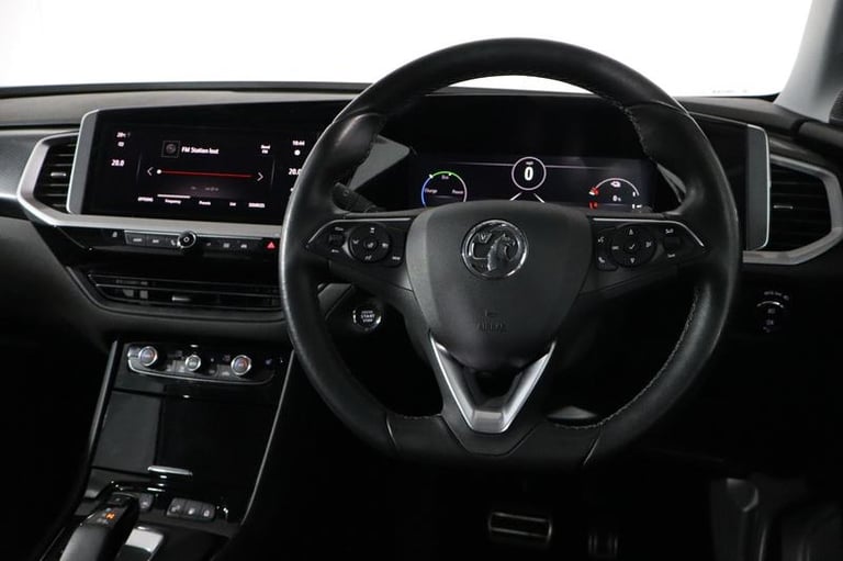 2023 Vauxhall Grandland 1.6 Plug-in Hybrid Ultimate 5dr Auto HATCHBACK PETROL/ELECTRIC Automatic
