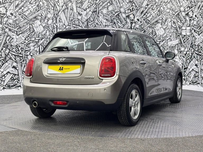 2019 MINI Hatch 1.5 Cooper Classic Hatchback 5dr Petrol Manual Euro 6 (s/s) (136 ps) Hatchback Pe...