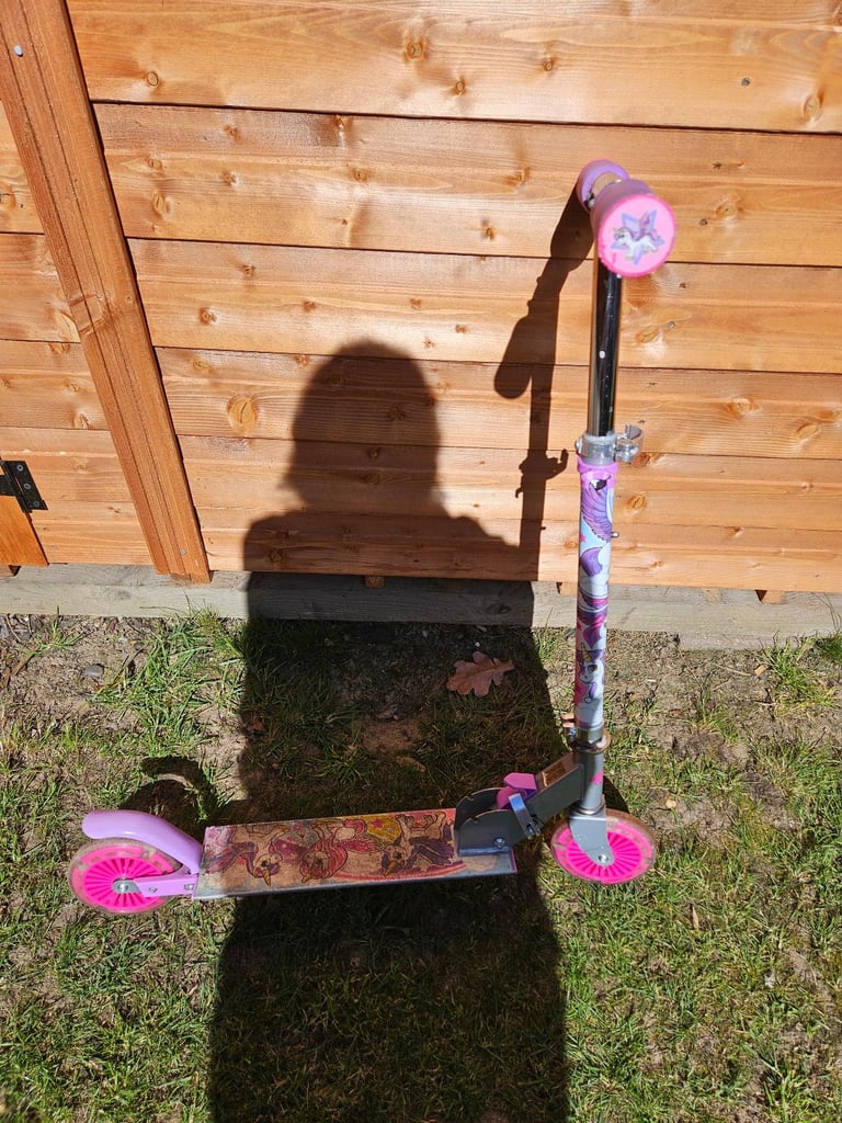Unicorn light up scooter 