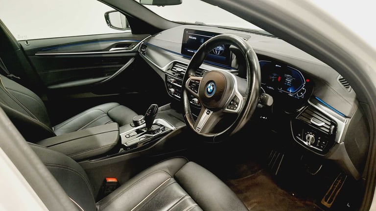 2022 BMW 5 Series 530e xDrive M Sport 4dr Auto Saloon Plug-In Hy Automatic