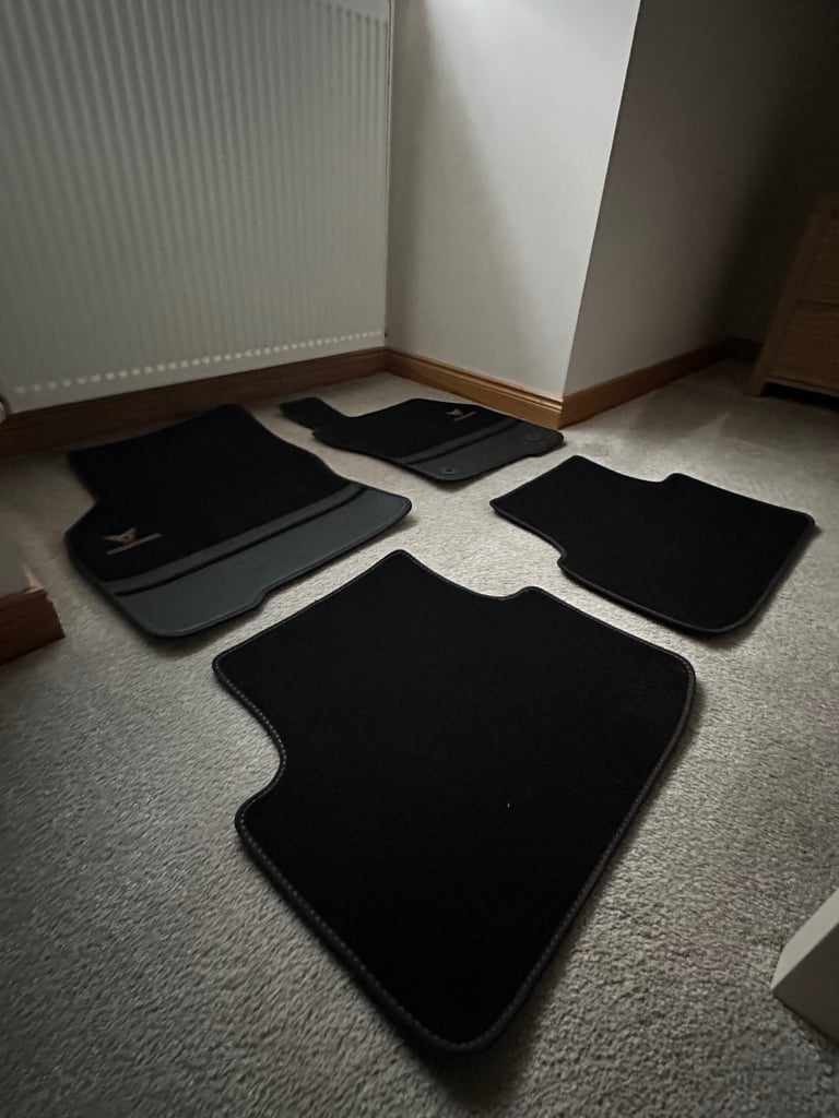 Cupra Genuine floor mats & boot liner