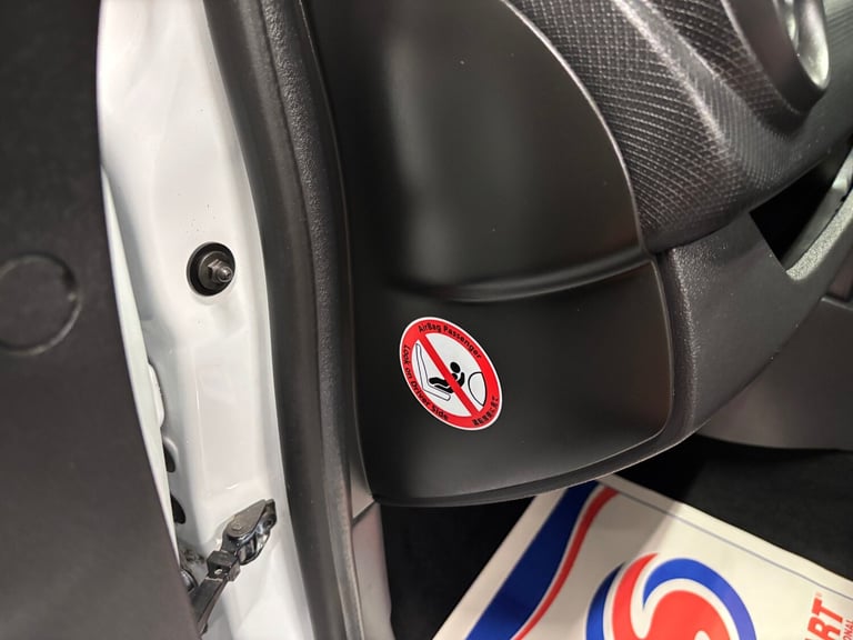 2016 Renault Clio 1.2 16V Play 5dr HATCHBACK Petrol Manual