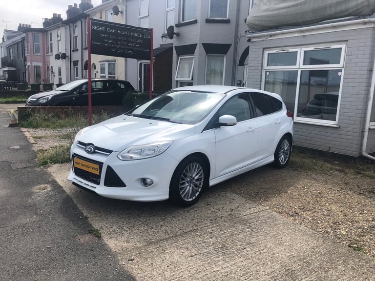 2012 Ford Focus 1.6 182 EcoBoost Zetec S 5dr HATCHBACK Petrol Manual