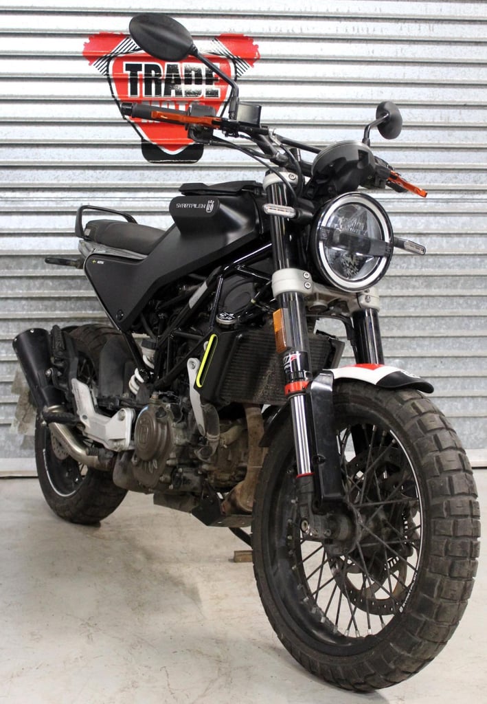 2022 22 Husqvarna SVARTPILEN 125 + ABS NAKED LEARNER LEGAL TRADE SALE NEW MOT 1K