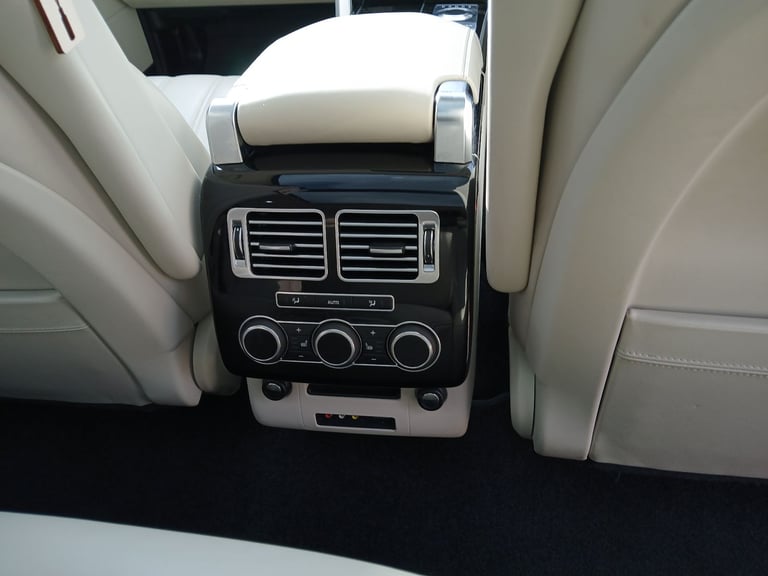 2014 RANGE ROVER VOGUE SE Estate, TDV6 3.0 Diesel