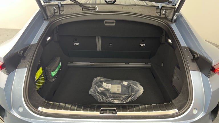 2025 Polestar Polestar 4 Polestar 4 Long range Single motor - Pilot - Plus - Pro Estate Electric ...