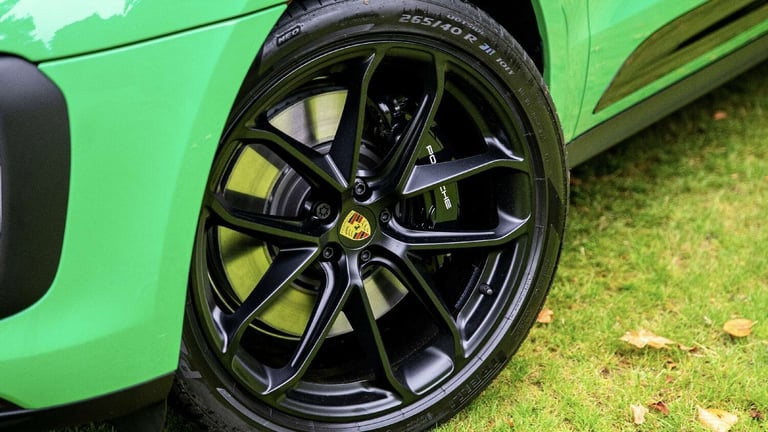 2025 Porsche Macan GTS 5dr PDK ESTATE PETROL Automatic