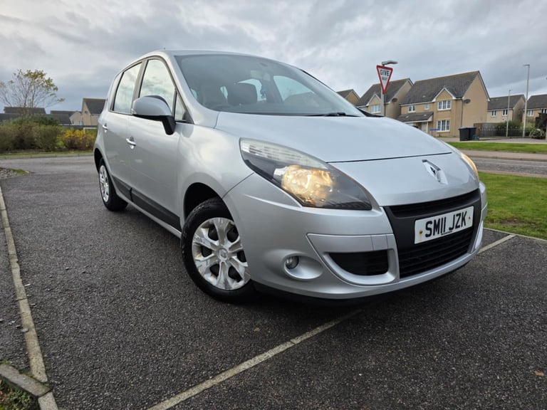 ONLY 57K GENUINE MILEAGE-MINT CONDITION RENAULT SCENIC iMUSIC-ULEZ FREE-FULL SERVICE HISTORY