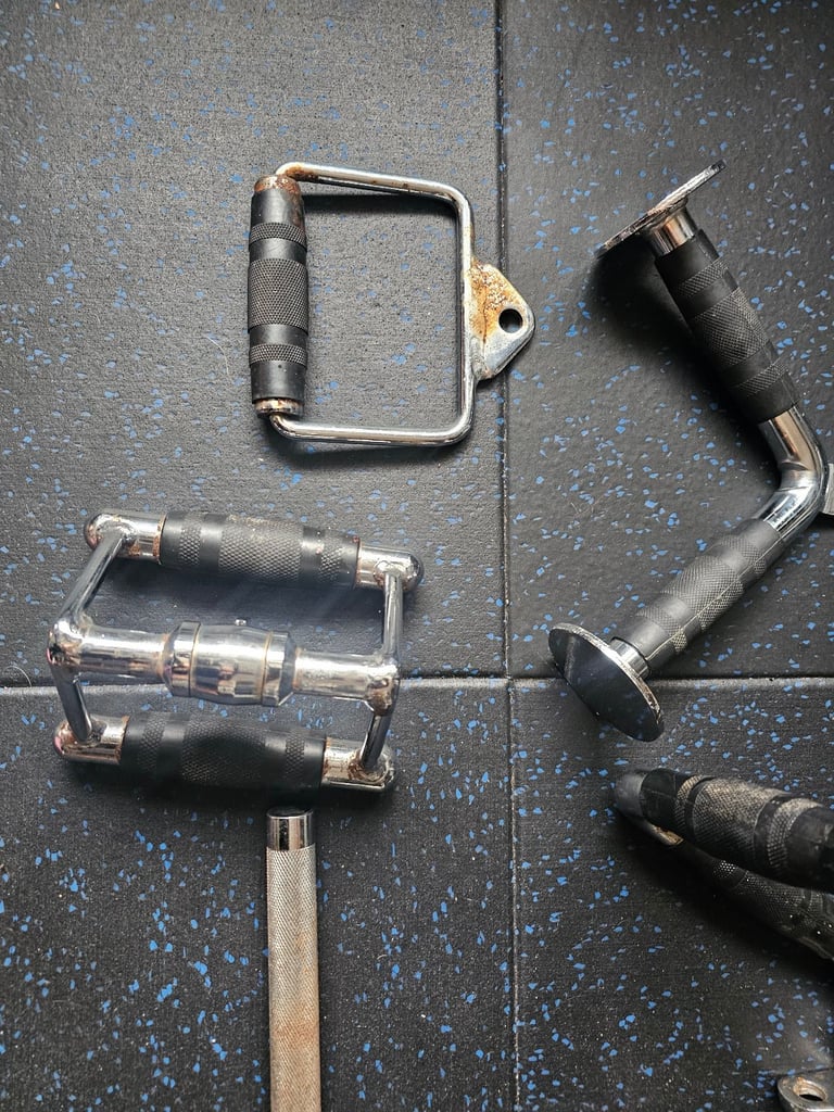 Cable machine attachments x 7