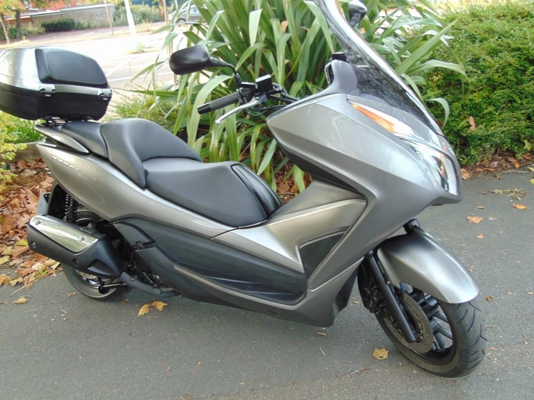 Honda NSS 300 A-D 2016 Forza 300cc Automatic Scooter low miles serviced new MOT 