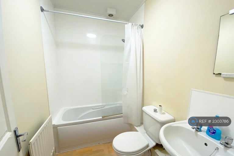 3 bedroom flat in Forsyth Road, Newcastle Upon Tyne, NE2 (3 bed) (#2303786)