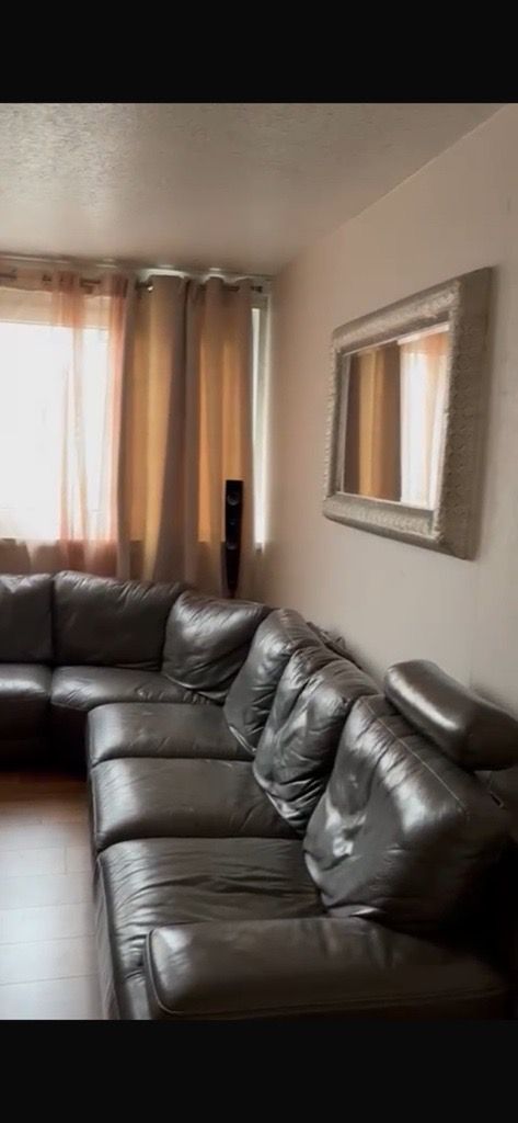 Nice Big room to rent out  