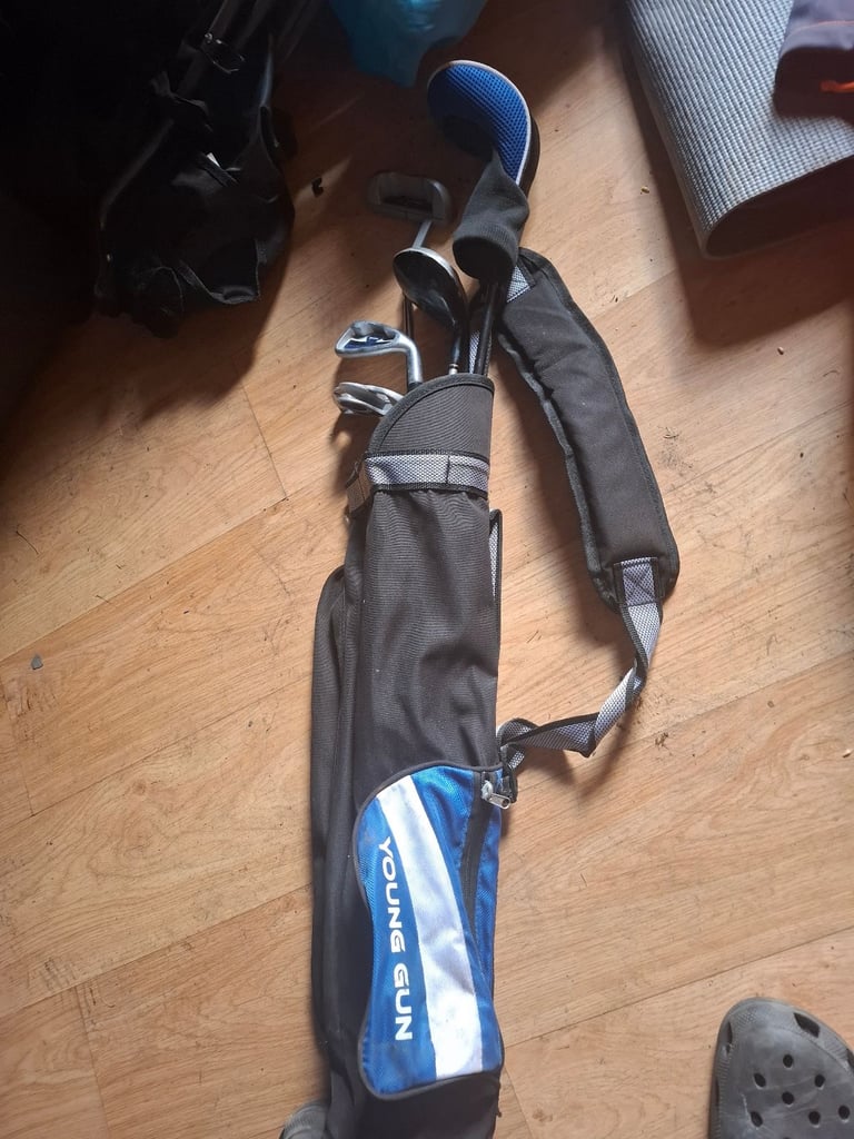 Junior golf clubs